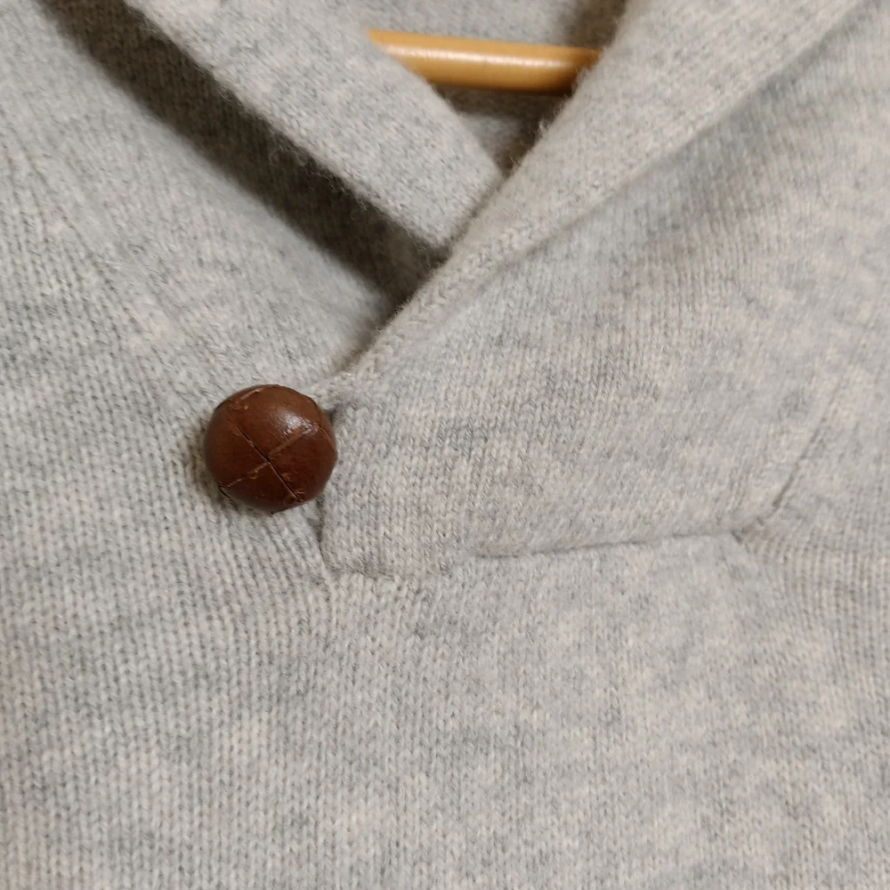 Italian Extra Fine Merino Wool Shawl Collar  Sweater / Jumper Banana Republic